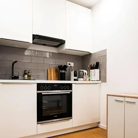 Zentral Gelegenes Appartement *